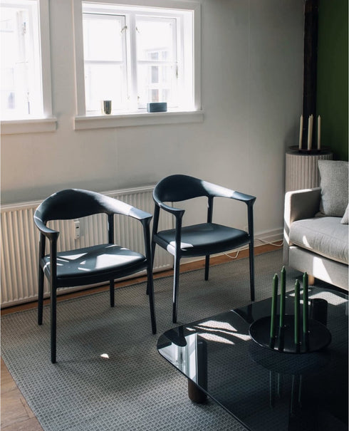 ARM CHAIR BK Leather